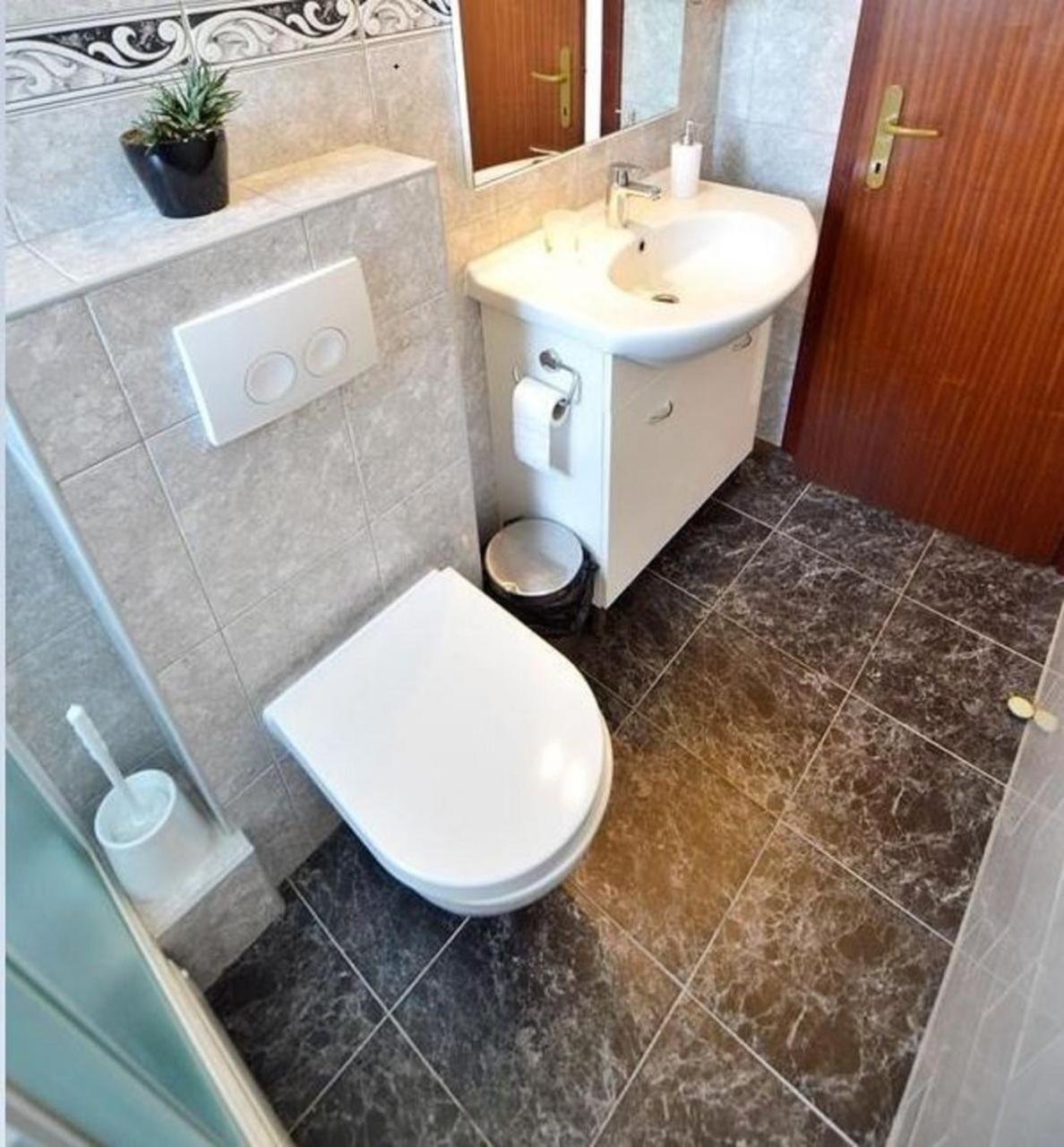 Apartment Denko เบทินา ภายนอก รูปภาพ